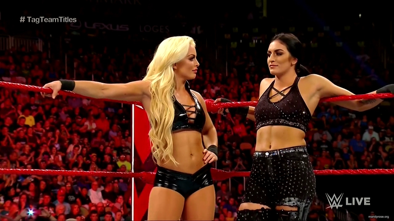 WWE_RAW_2019_08_05_720p_HDTV_x264-Star_mkv2644.jpg