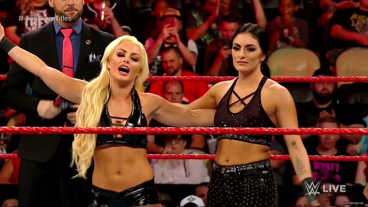 WWE_RAW_2019_08_05_720p_HDTV_x264-Star_mkv2650.jpg