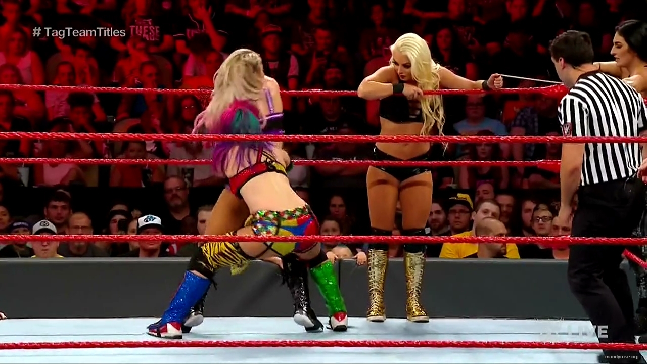 WWE_RAW_2019_08_05_720p_HDTV_x264-Star_mkv3065.jpg