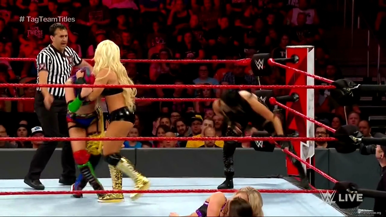 WWE_RAW_2019_08_05_720p_HDTV_x264-Star_mkv3076.jpg