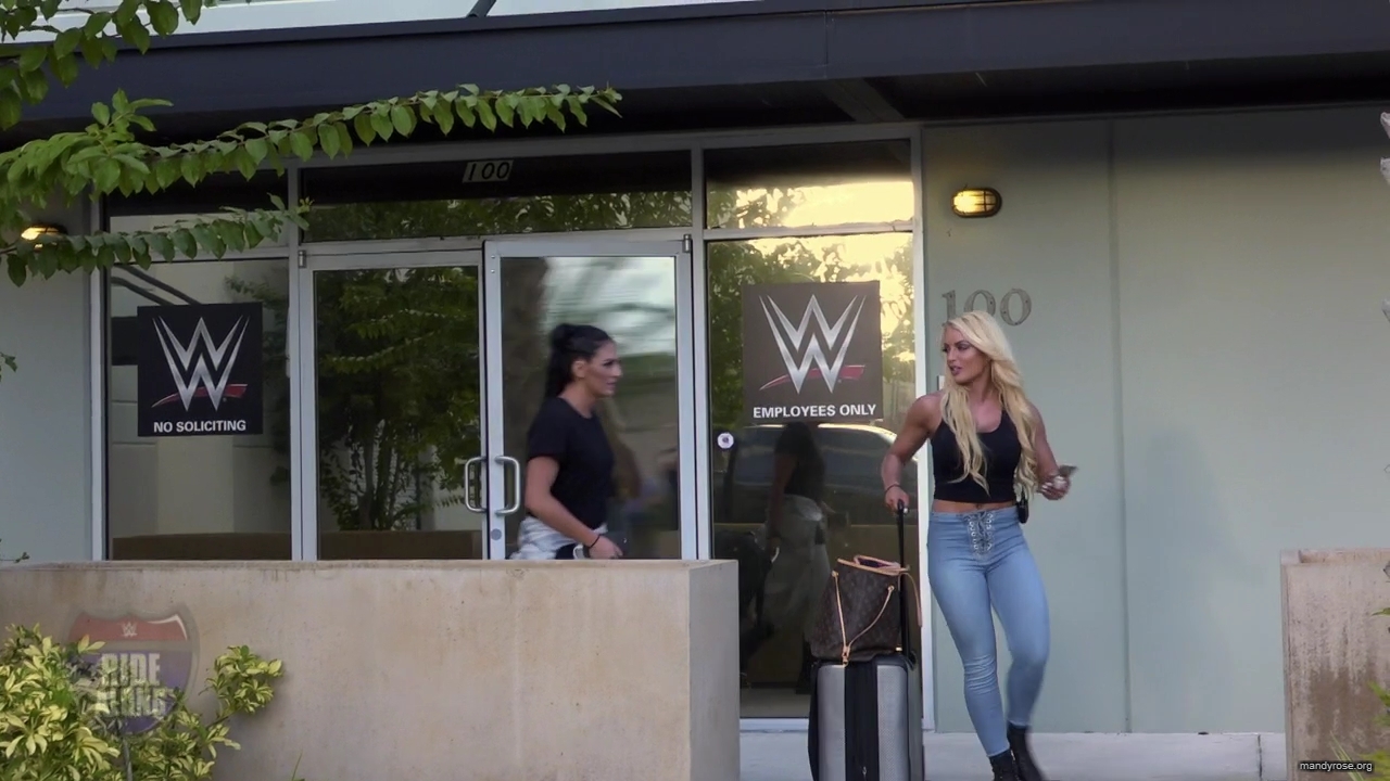 WWE_Ride_Along_S03E08_Orlando_Odyssey_720p_WEB_h264-HEEL_mp40268.jpg