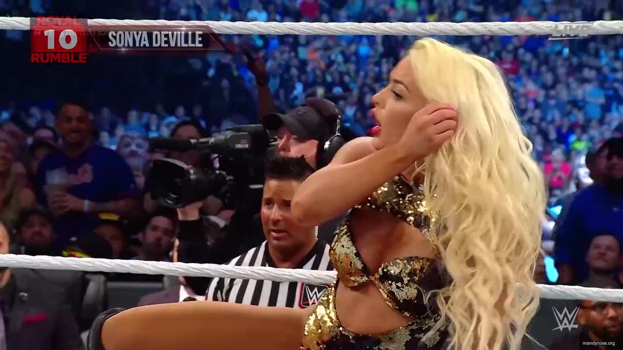 WWE_Royal_Rumble_2020_PPV_720p_WEB_h264-HEEL_mp40234.jpg