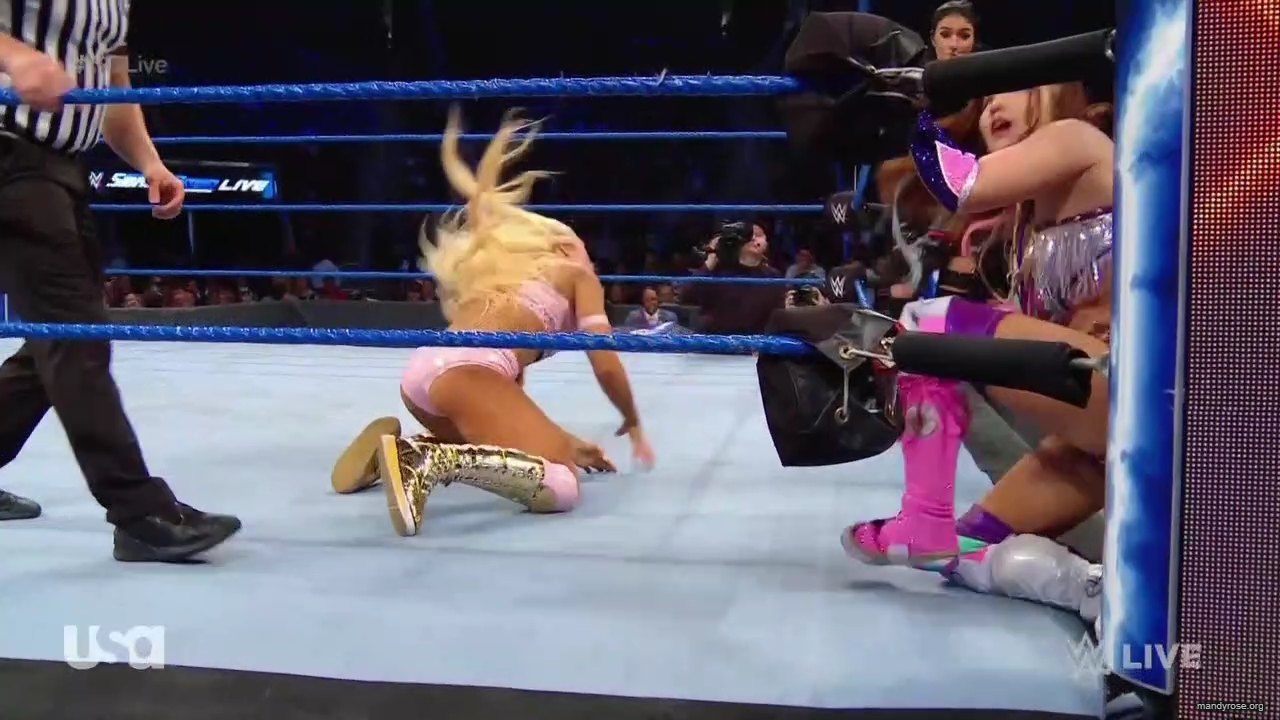 WWE_SmackDown_2019_09_24_720p_WEB_h264-HEEL_mp41978.jpg