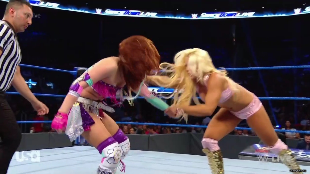 WWE_SmackDown_2019_09_24_720p_WEB_h264-HEEL_mp42000.jpg