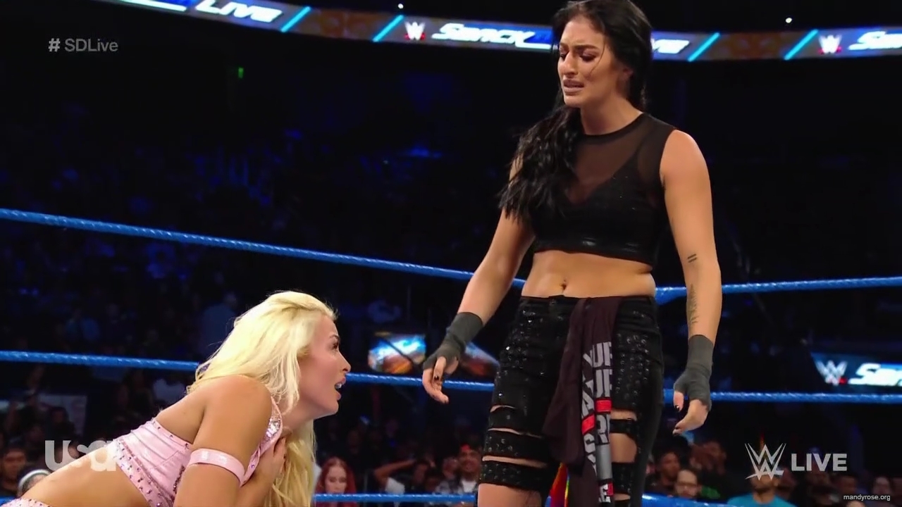 WWE_SmackDown_2019_09_24_720p_WEB_h264-HEEL_mp42111.jpg