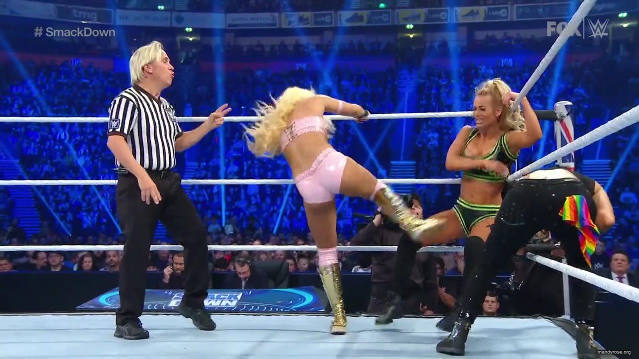 WWE_SmackDown_2019_11_08_720p_WEB_h264-HEEL_mp41512.jpg