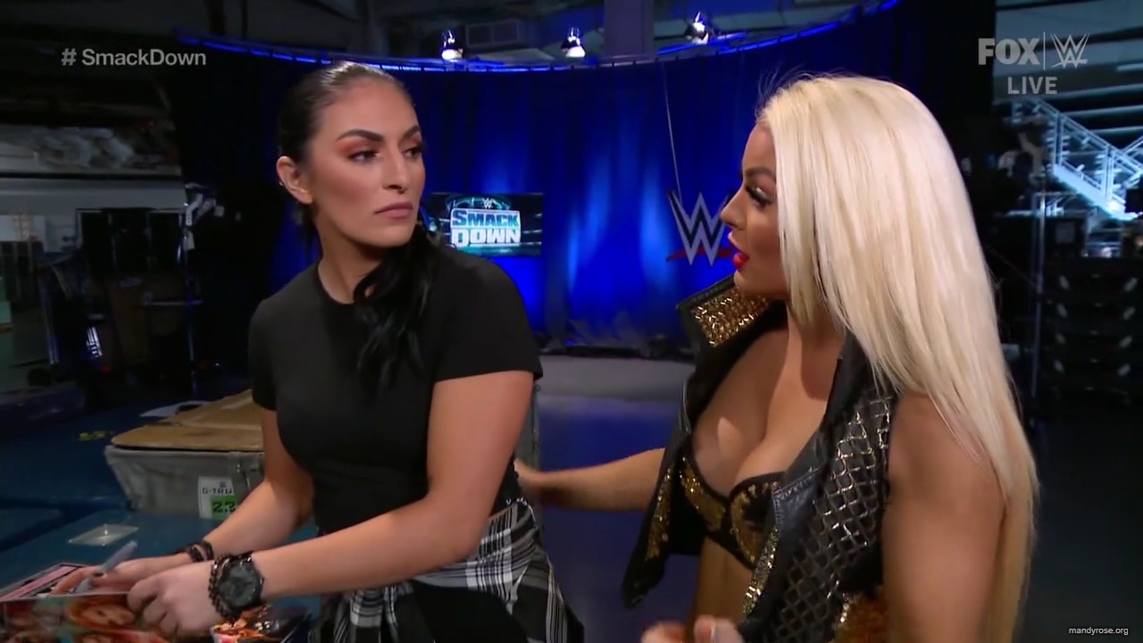 WWE_SmackDown_2019_12_27_720p_WEB_h264-HEEL_mp40940.jpg