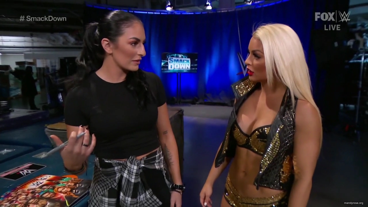 WWE_SmackDown_2019_12_27_720p_WEB_h264-HEEL_mp40952.jpg