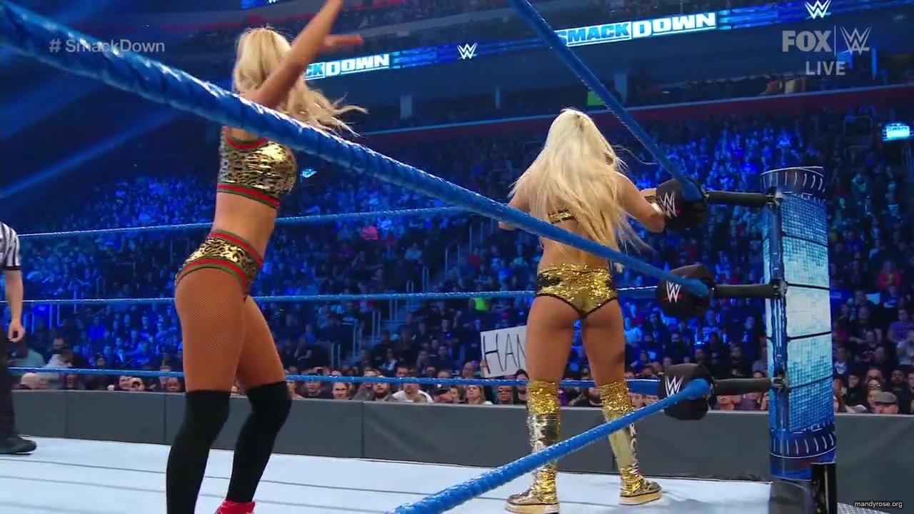 WWE_SmackDown_2019_12_27_720p_WEB_h264-HEEL_mp41197.jpg