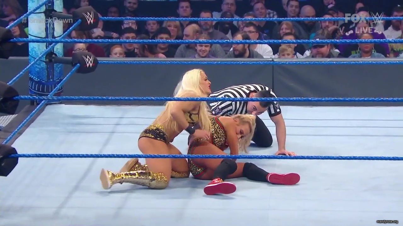 WWE_SmackDown_2019_12_27_720p_WEB_h264-HEEL_mp41234.jpg