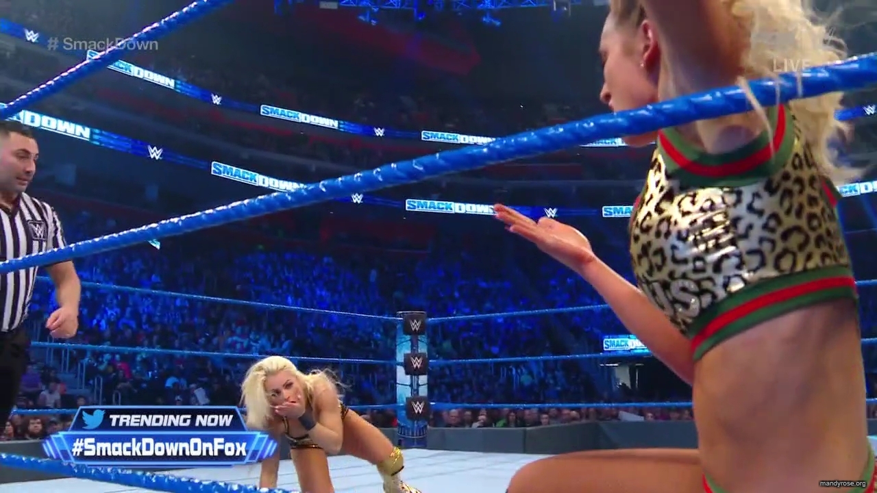 WWE_SmackDown_2019_12_27_720p_WEB_h264-HEEL_mp41314.jpg