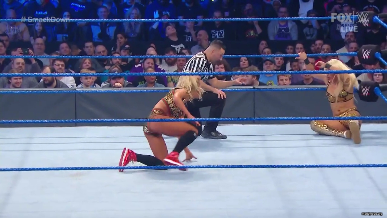 WWE_SmackDown_2019_12_27_720p_WEB_h264-HEEL_mp41338.jpg