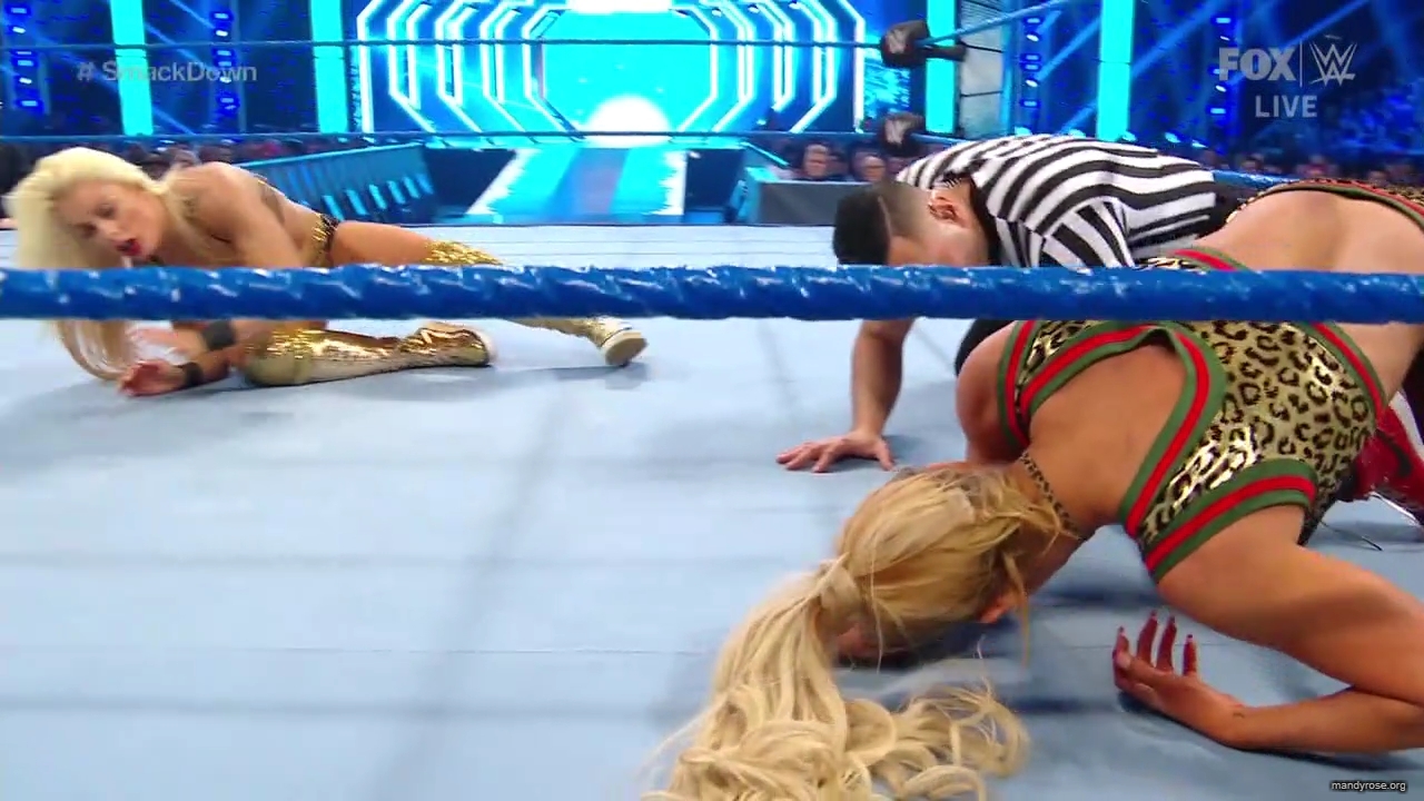 WWE_SmackDown_2019_12_27_720p_WEB_h264-HEEL_mp41343.jpg