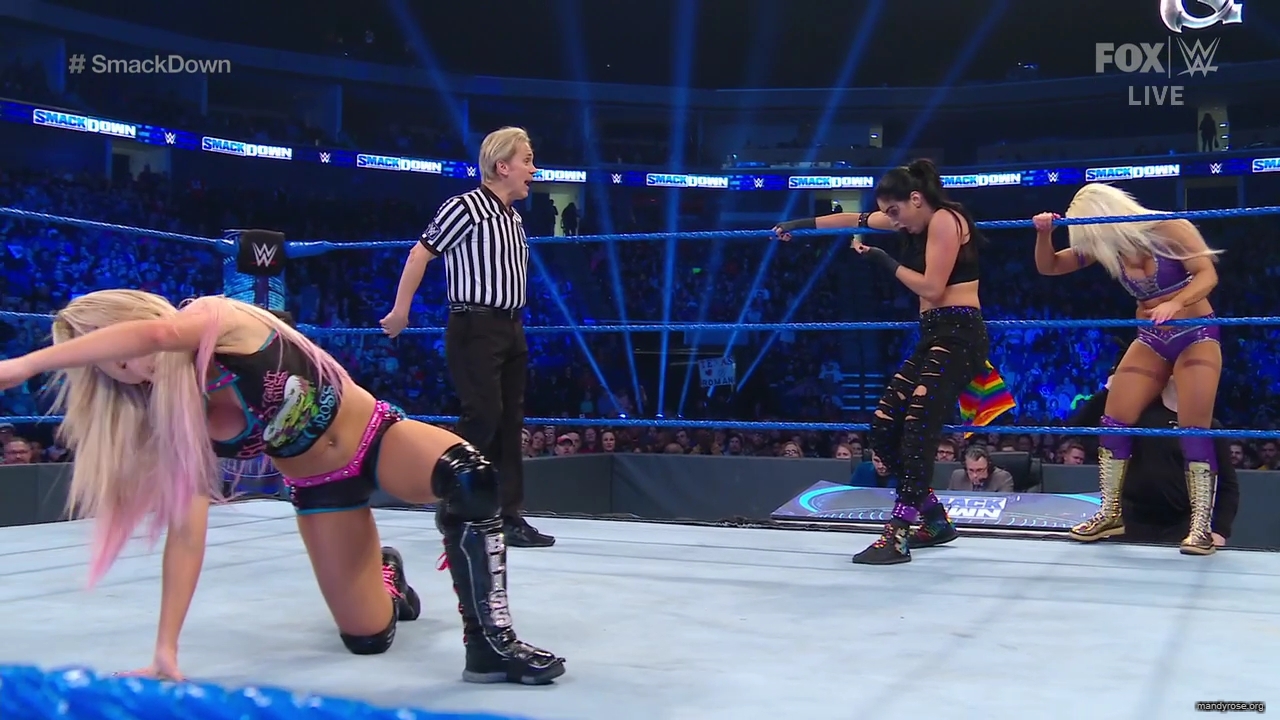 WWE_SmackDown_2020_01_31_720p_WEB_h264-HEEL_mp41715.jpg