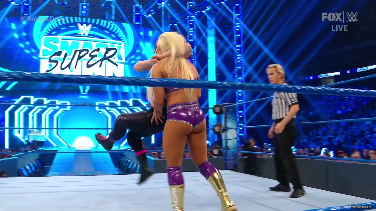 WWE_SmackDown_2020_01_31_720p_WEB_h264-HEEL_mp41812.jpg