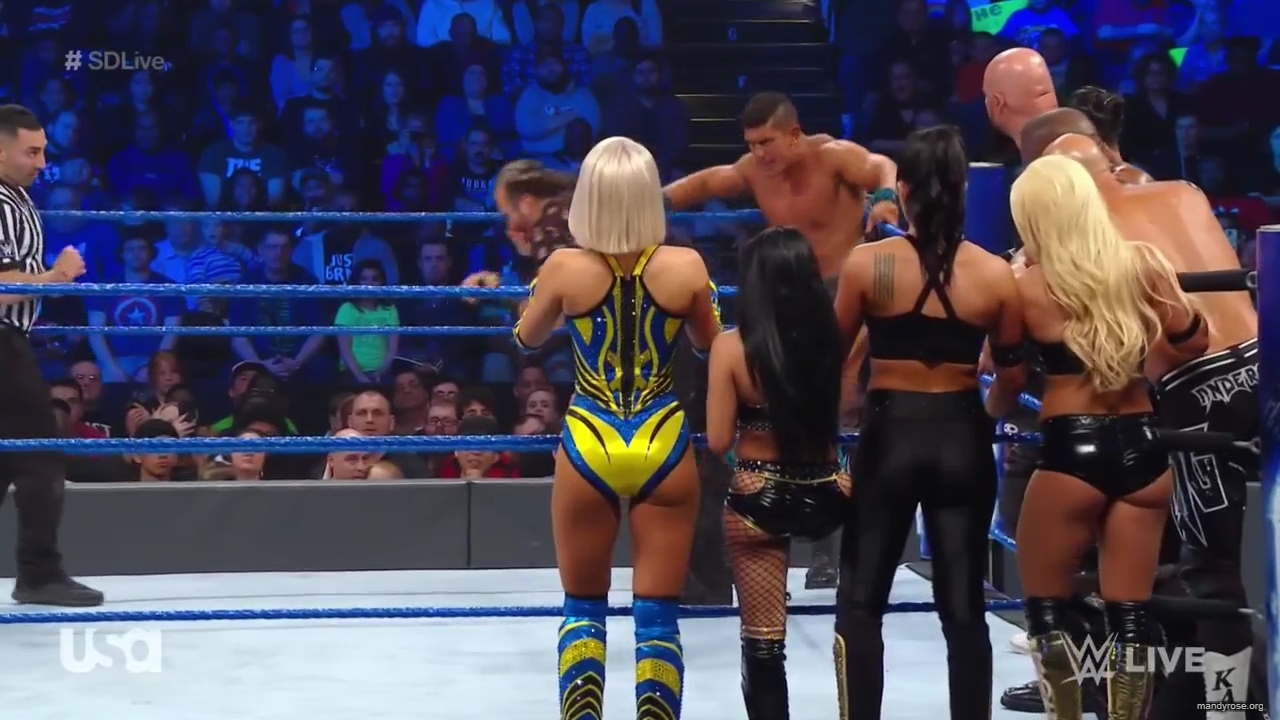 WWE_SmackDown_Live_2019_04_02_720p_HDTV_x264-NWCHD_mp41026.jpg