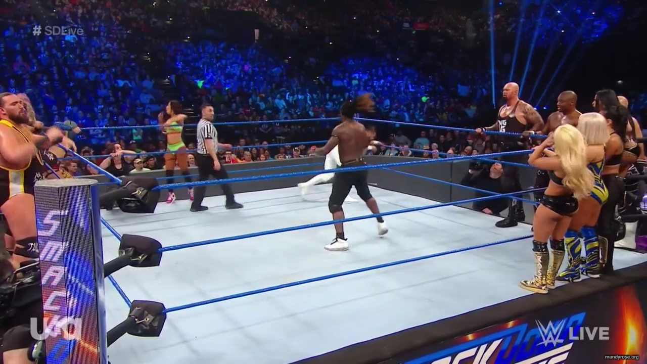 WWE_SmackDown_Live_2019_04_02_720p_HDTV_x264-NWCHD_mp41092.jpg