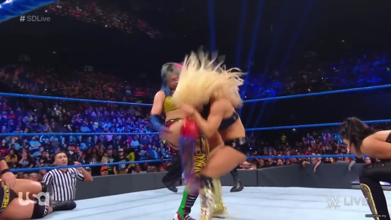 WWE_SmackDown_Live_2019_04_02_720p_HDTV_x264-NWCHD_mp41182.jpg