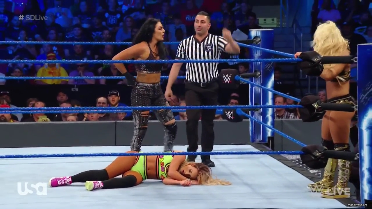 WWE_SmackDown_Live_2019_05_07_720p_HDTV_x264-NWCHD_mp40165.jpg