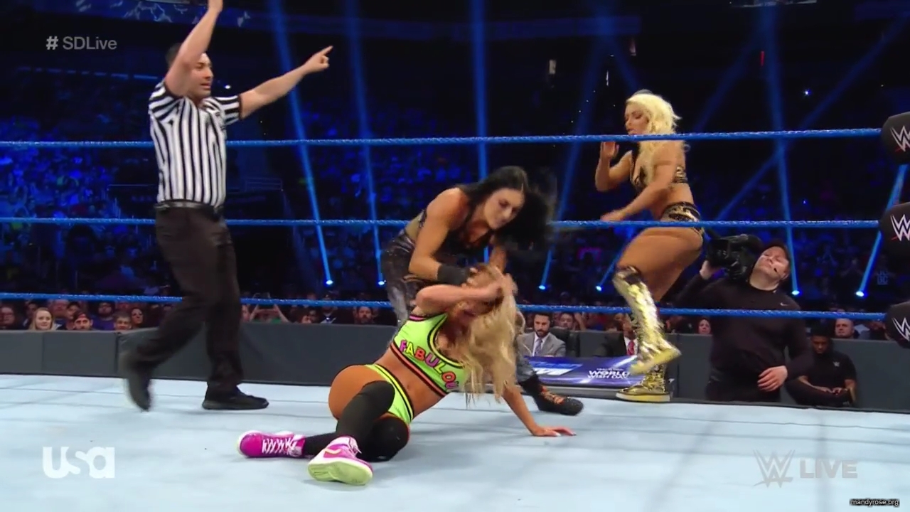 WWE_SmackDown_Live_2019_05_07_720p_HDTV_x264-NWCHD_mp40168.jpg