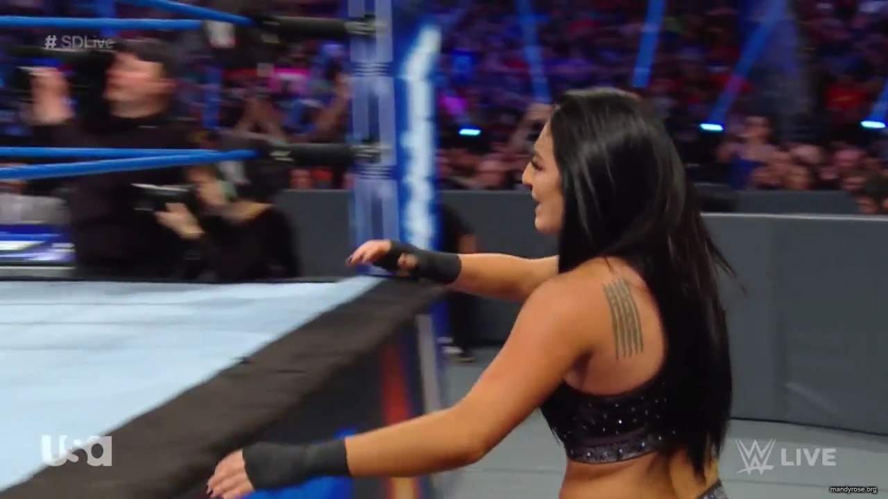 WWE_SmackDown_Live_2019_05_07_720p_HDTV_x264-NWCHD_mp40271.jpg