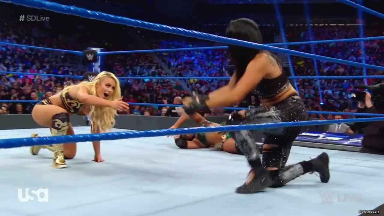 WWE_SmackDown_Live_2019_05_07_720p_HDTV_x264-NWCHD_mp40273.jpg