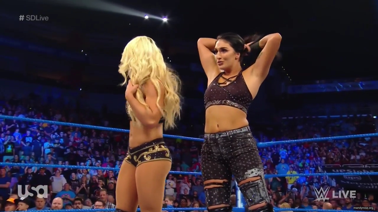 WWE_SmackDown_Live_2019_05_07_720p_HDTV_x264-NWCHD_mp40314.jpg