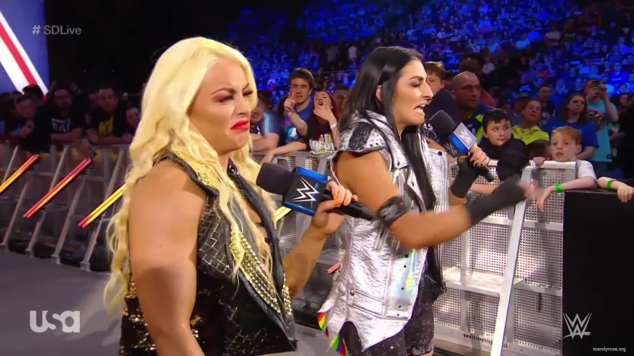 WWE_SmackDown_Live_2019_05_14_720p_HDTV_x264-NWCHD_mp42984.jpg