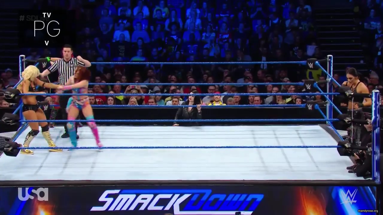 WWE_SmackDown_Live_2019_05_14_720p_HDTV_x264-NWCHD_mp43086.jpg