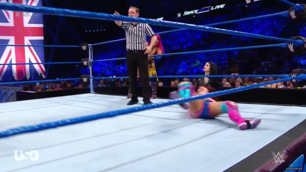 WWE_SmackDown_Live_2019_05_14_720p_HDTV_x264-NWCHD_mp43114.jpg