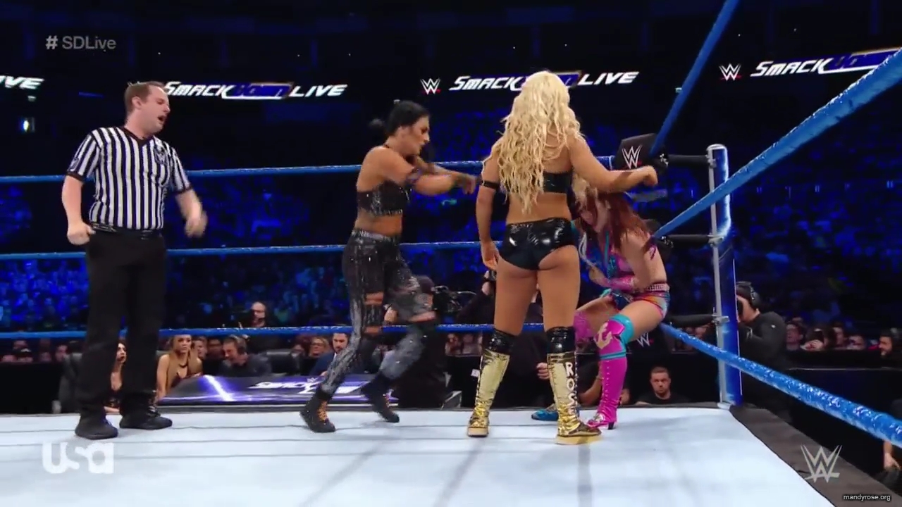 WWE_SmackDown_Live_2019_05_14_720p_HDTV_x264-NWCHD_mp43128.jpg