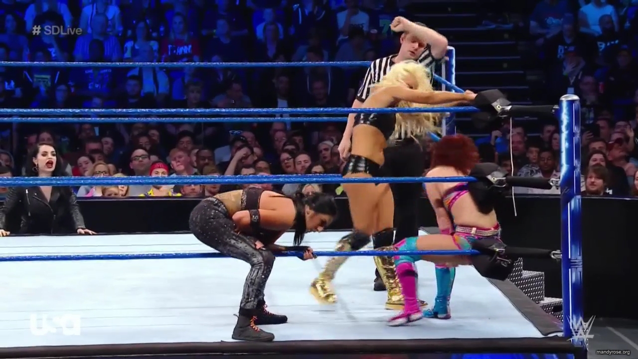 WWE_SmackDown_Live_2019_05_14_720p_HDTV_x264-NWCHD_mp43160.jpg