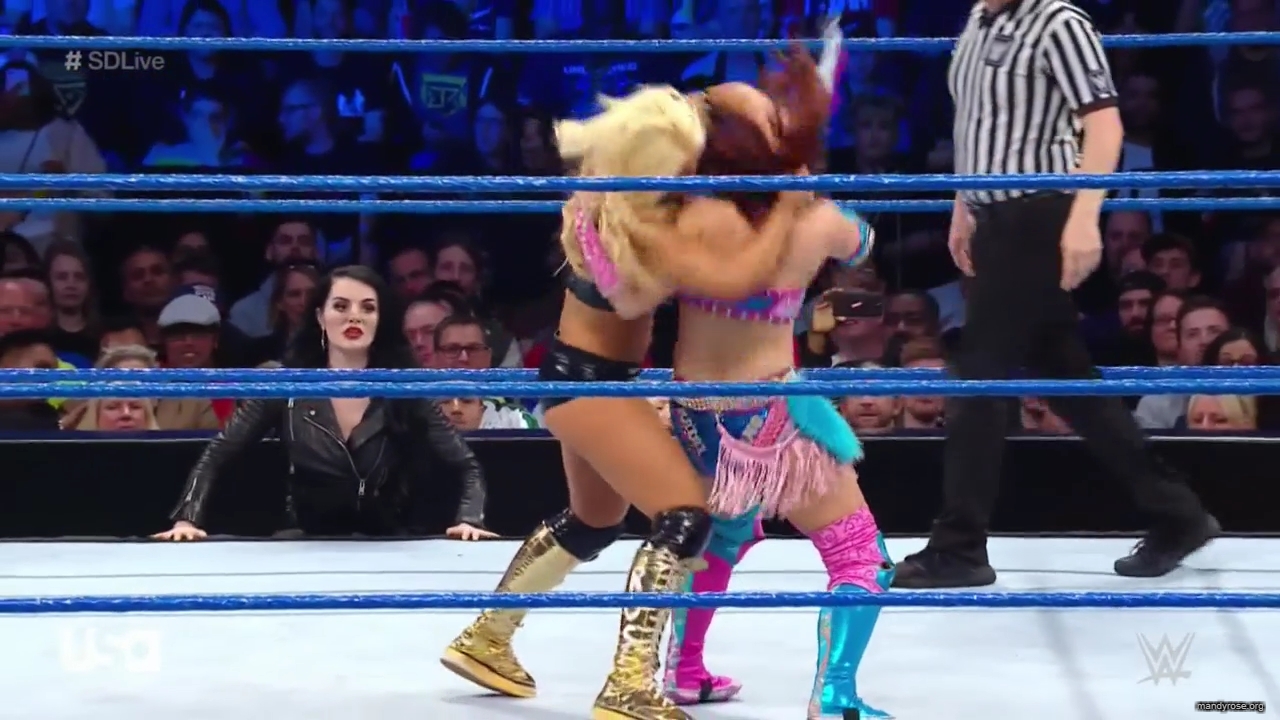 WWE_SmackDown_Live_2019_05_14_720p_HDTV_x264-NWCHD_mp43187.jpg