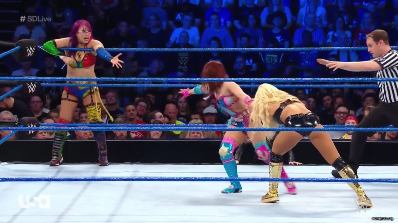 WWE_SmackDown_Live_2019_05_14_720p_HDTV_x264-NWCHD_mp43196.jpg