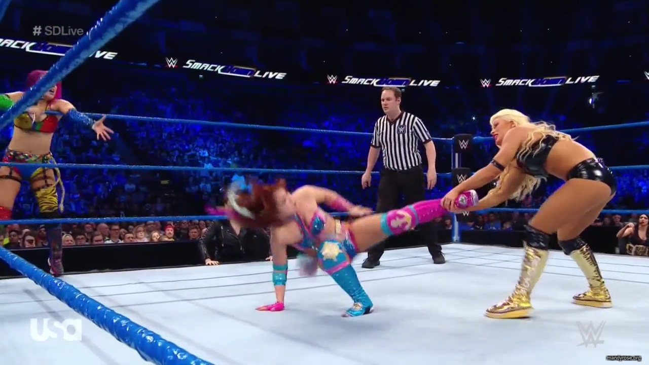 WWE_SmackDown_Live_2019_05_14_720p_HDTV_x264-NWCHD_mp43210.jpg