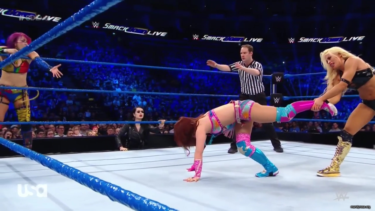 WWE_SmackDown_Live_2019_05_14_720p_HDTV_x264-NWCHD_mp43216.jpg