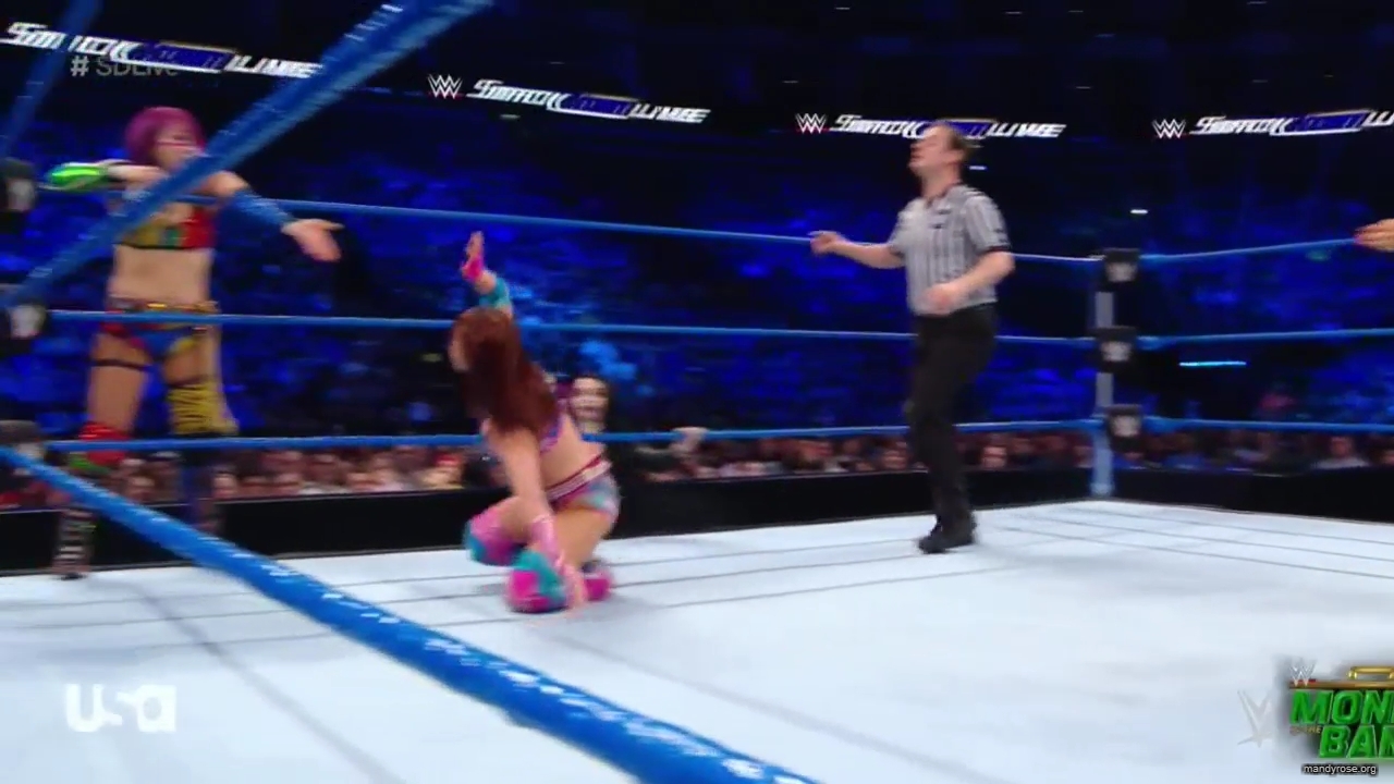 WWE_SmackDown_Live_2019_05_14_720p_HDTV_x264-NWCHD_mp43219.jpg