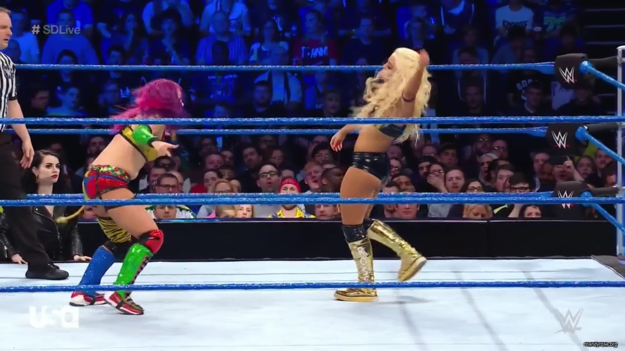 WWE_SmackDown_Live_2019_05_14_720p_HDTV_x264-NWCHD_mp43241.jpg