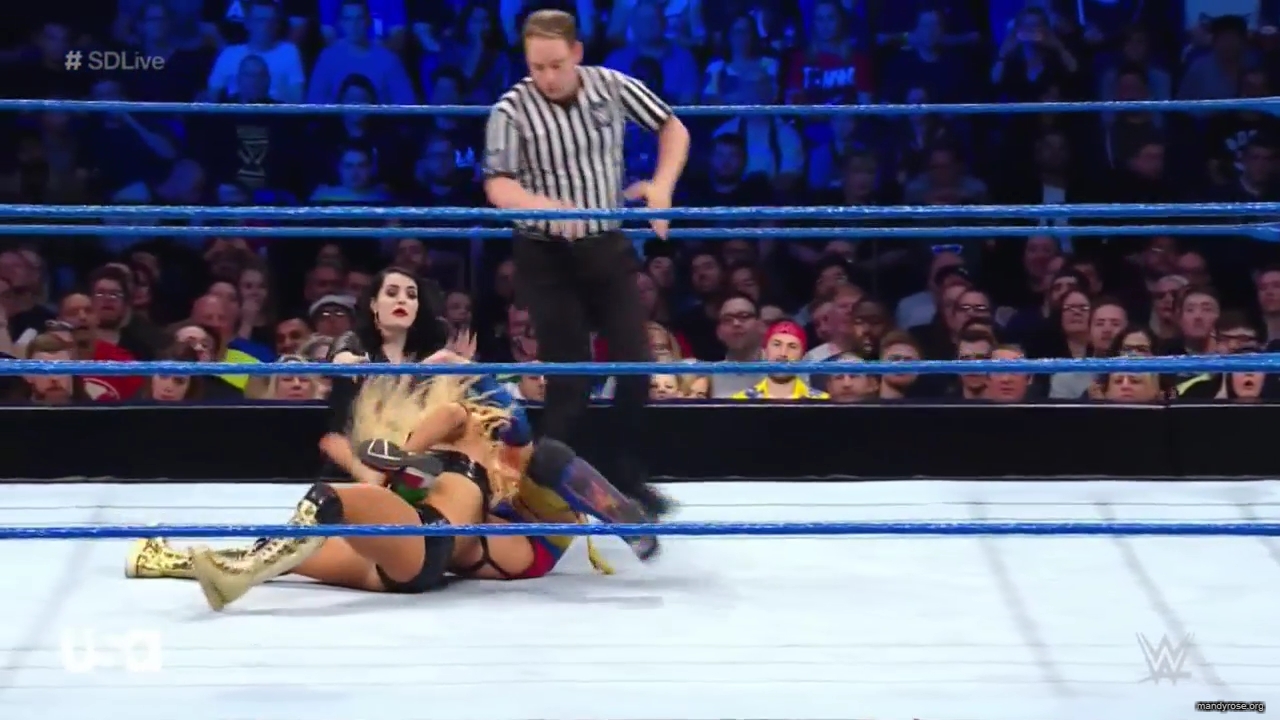 WWE_SmackDown_Live_2019_05_14_720p_HDTV_x264-NWCHD_mp43244.jpg