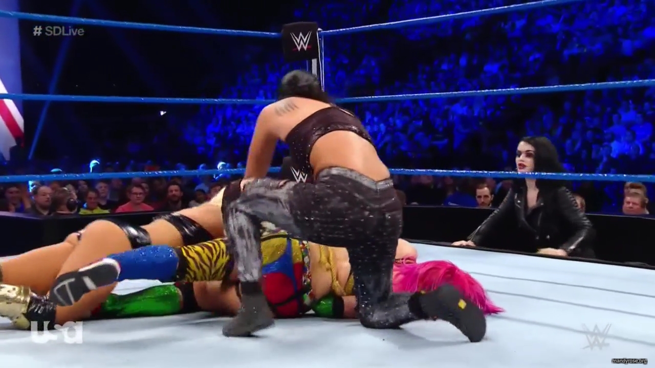 WWE_SmackDown_Live_2019_05_14_720p_HDTV_x264-NWCHD_mp43248.jpg