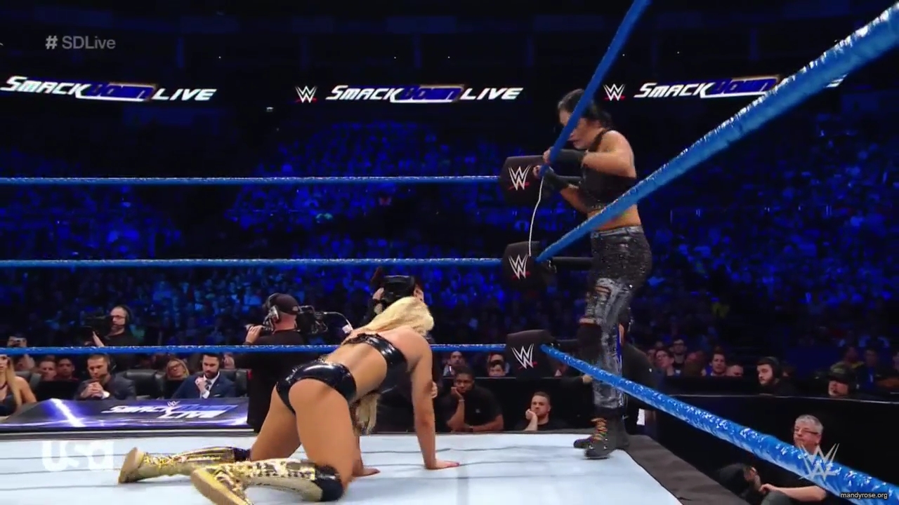 WWE_SmackDown_Live_2019_05_14_720p_HDTV_x264-NWCHD_mp43262.jpg