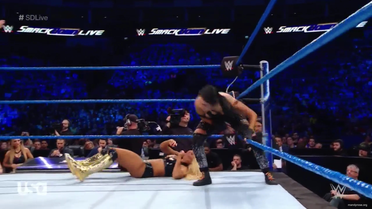 WWE_SmackDown_Live_2019_05_14_720p_HDTV_x264-NWCHD_mp43263.jpg