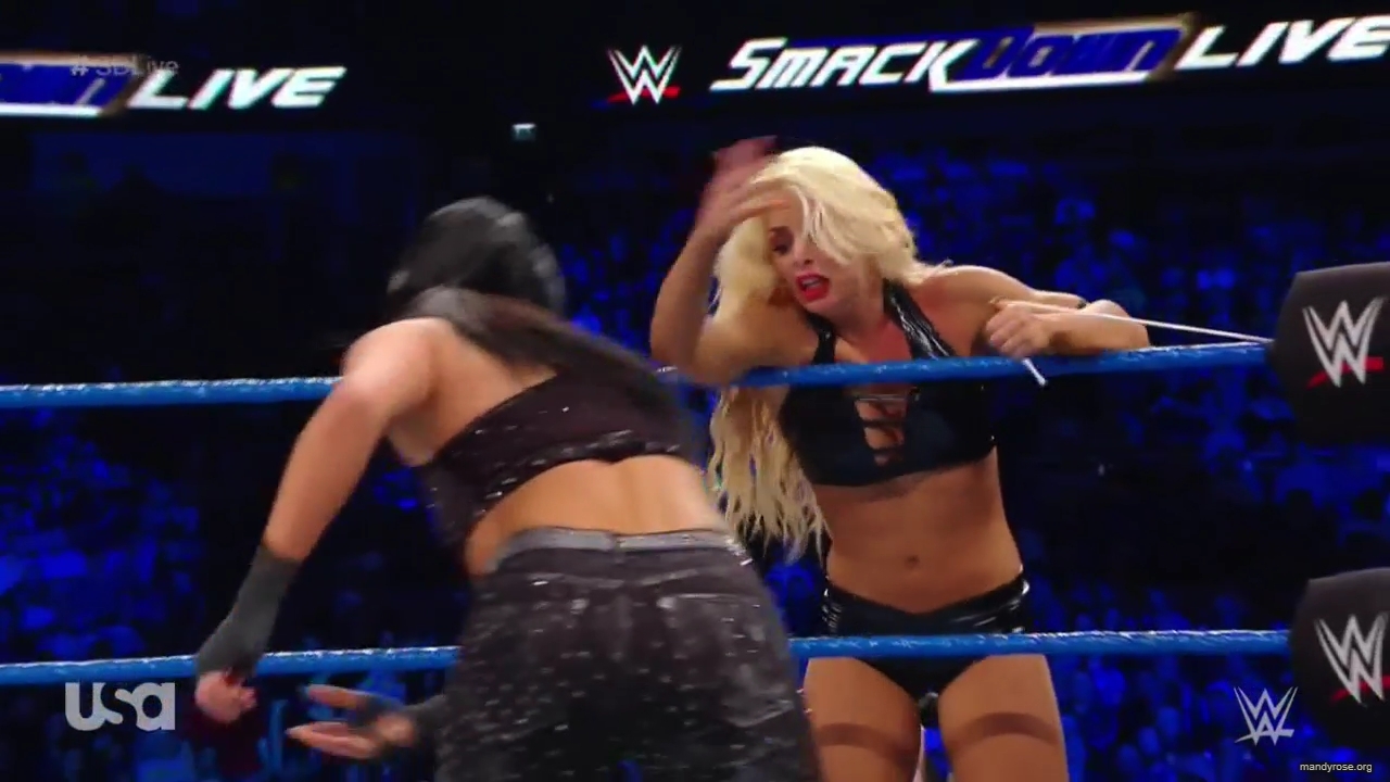 WWE_SmackDown_Live_2019_05_14_720p_HDTV_x264-NWCHD_mp43292.jpg