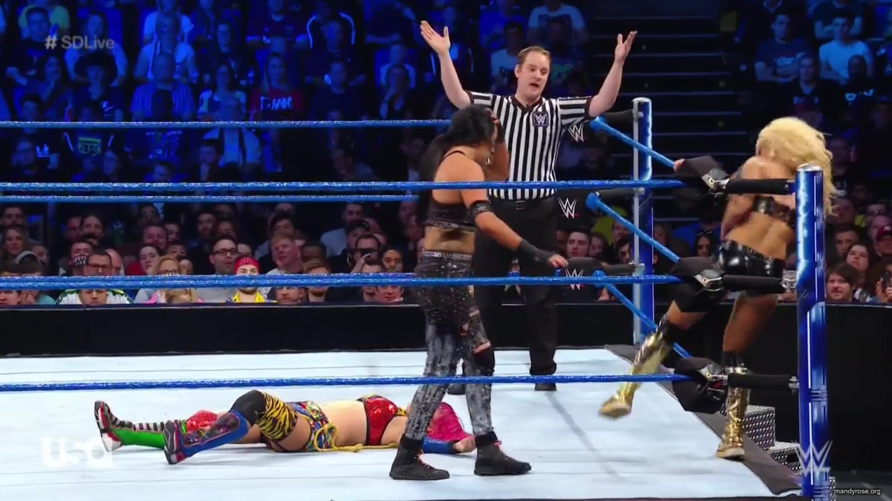 WWE_SmackDown_Live_2019_05_14_720p_HDTV_x264-NWCHD_mp43293.jpg