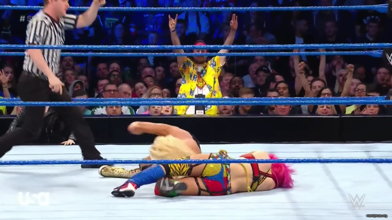 WWE_SmackDown_Live_2019_05_14_720p_HDTV_x264-NWCHD_mp43299.jpg