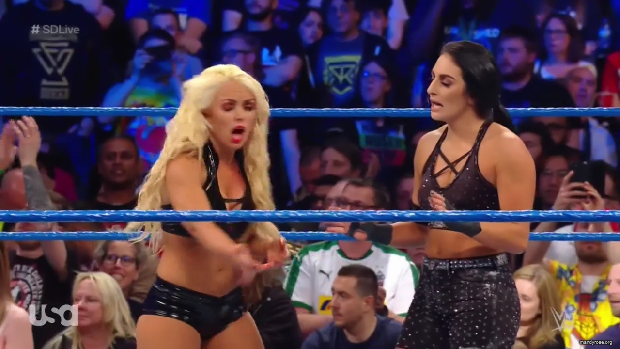 WWE_SmackDown_Live_2019_05_14_720p_HDTV_x264-NWCHD_mp43324.jpg