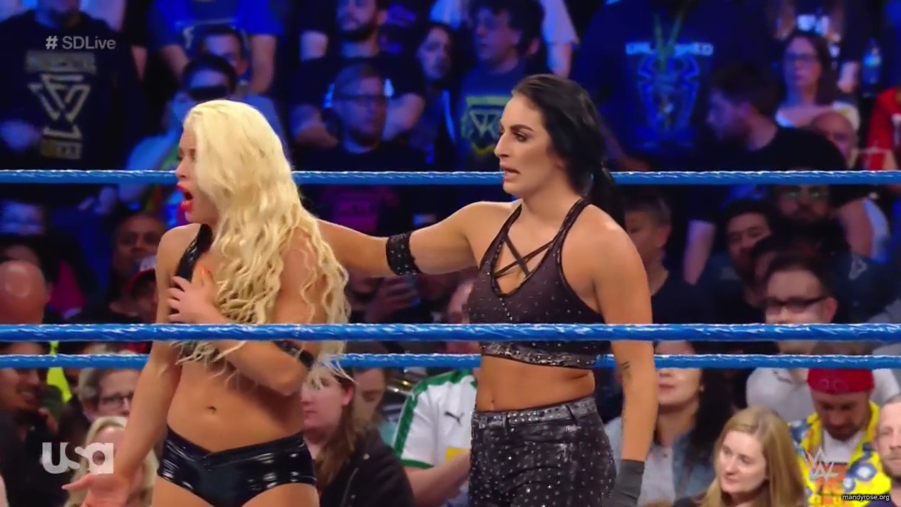 WWE_SmackDown_Live_2019_05_14_720p_HDTV_x264-NWCHD_mp43329.jpg