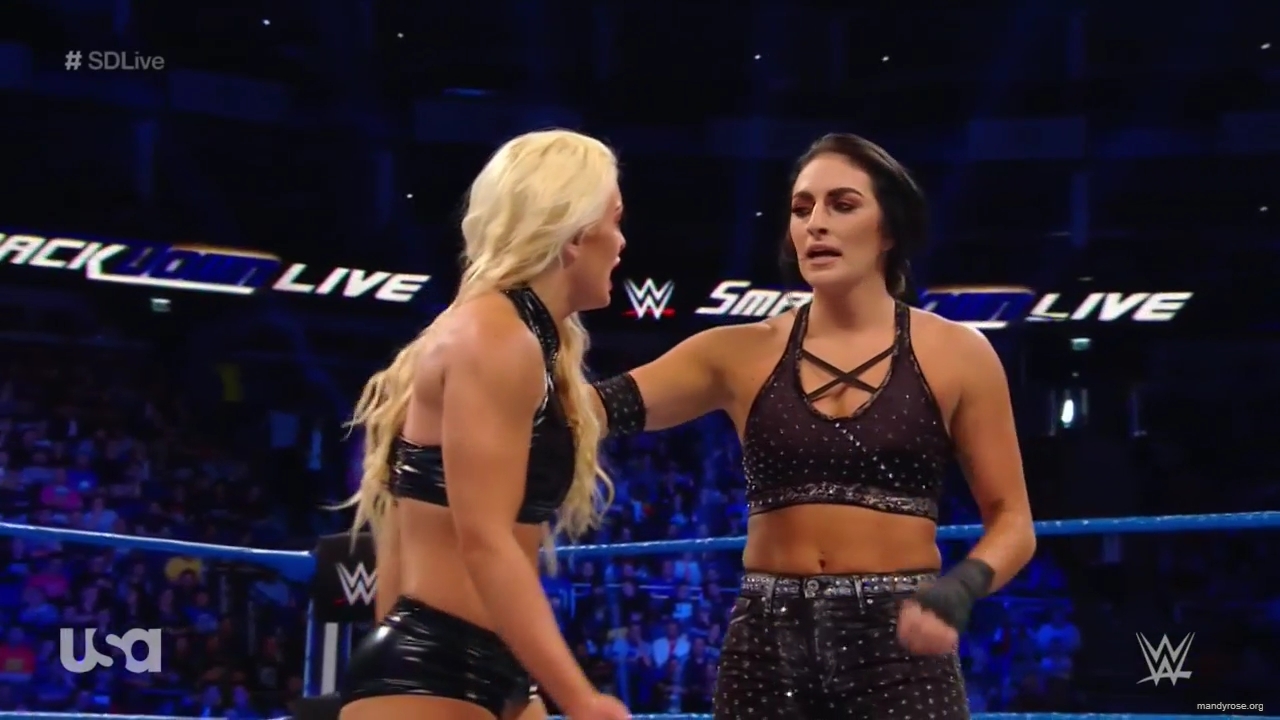 WWE_SmackDown_Live_2019_05_14_720p_HDTV_x264-NWCHD_mp43333.jpg