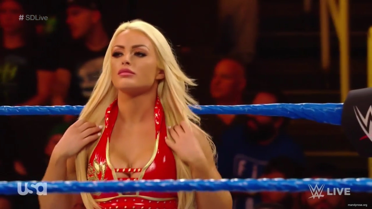 WWE_SmackDown_Live_2019_05_21_720p_HDTV_x264-NWCHD_mp40209.jpg