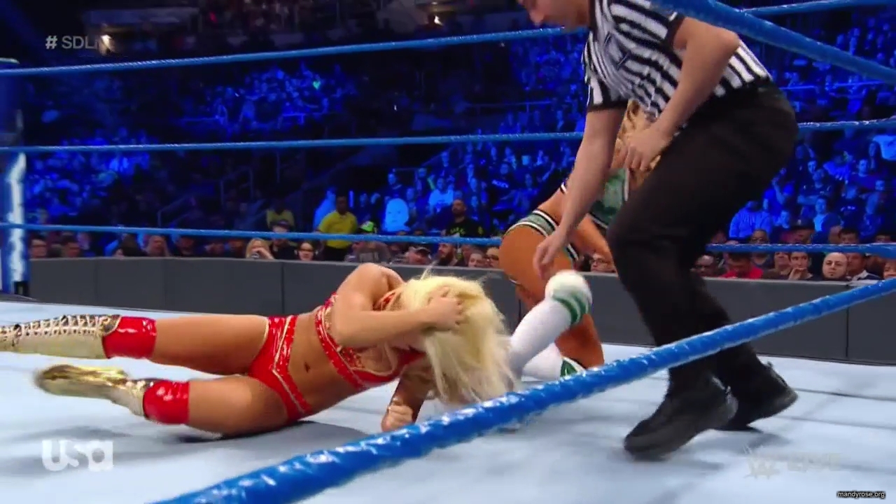 WWE_SmackDown_Live_2019_05_21_720p_HDTV_x264-NWCHD_mp40276.jpg